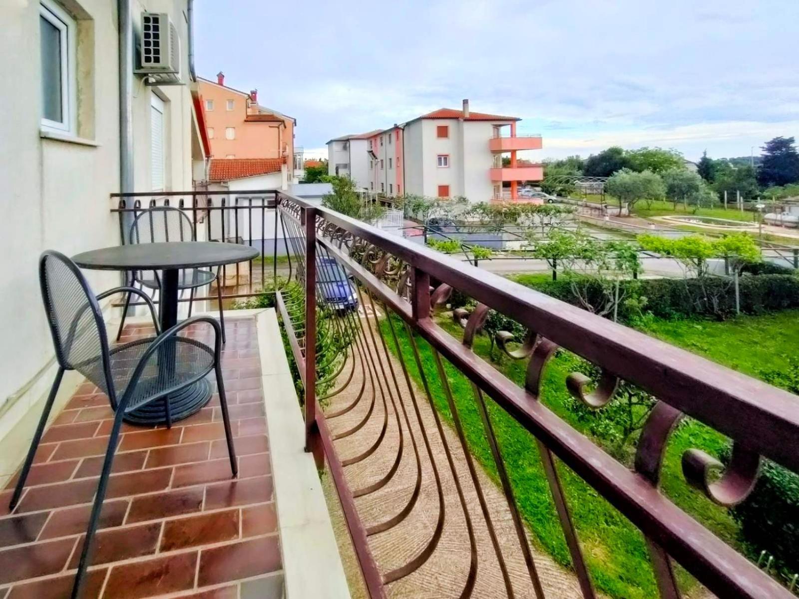 Apartments Zova Медулин Экстерьер фото